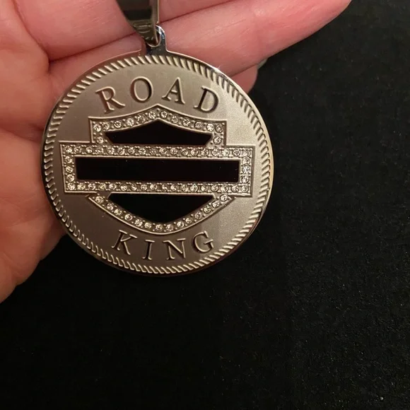 - Road King HD Necklace